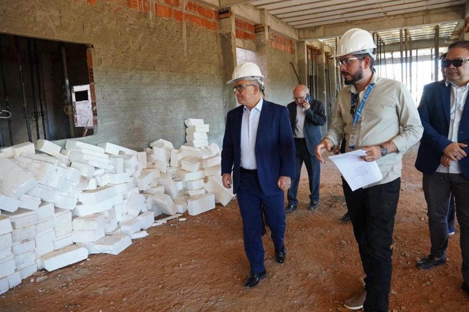 Presidente do TJPI vistoria obras do novo Fórum de São Raimundo Nonato