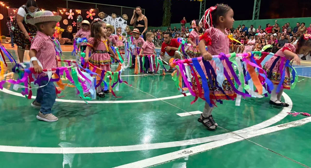 Arraiás nas escolas de Esperantina