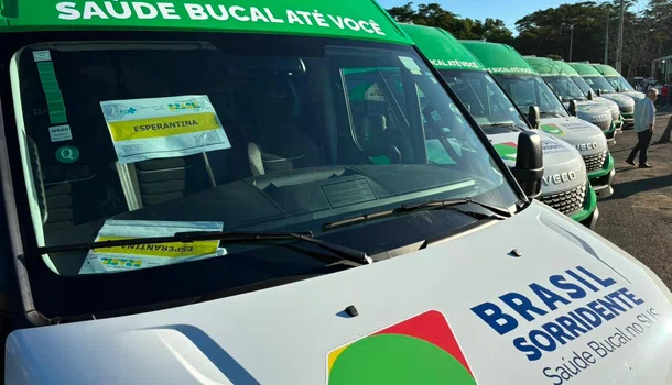 Esperantina recebe Unidade Odontológica Móvel para fortalecer a saúde bucal