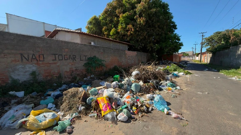 Eturb intensifica fiscalização em pontos de descarte irregular de lixo em Teresina