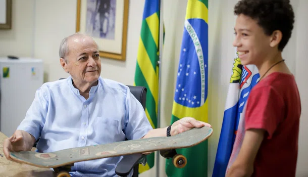 Silvio Mendes anuncia construção de pista de skate no bairro Promorar em Teresina
