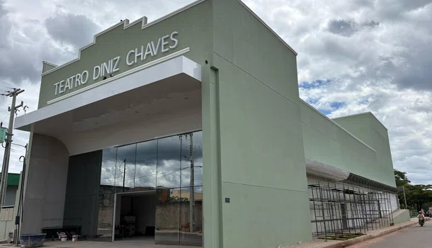 Gestão da prefeita Ivanária Sampaio acelera obras estruturantes em Esperantina