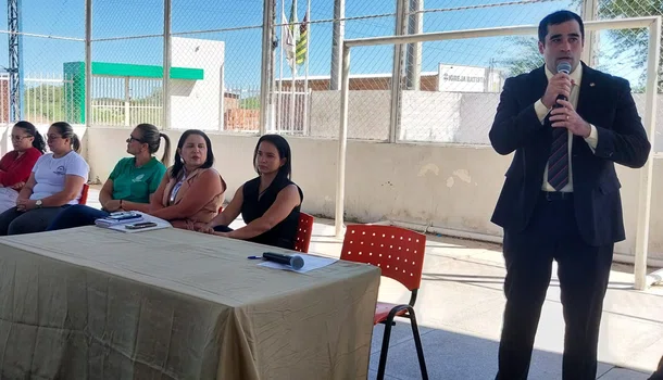 Ministério Público promove palestra sobre proteção a crianças em escola de Fronteiras