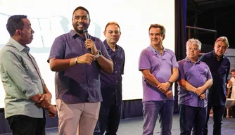 Joel, Jeová e Ciro participam da primeira reunião, juntos, e falam de propostas