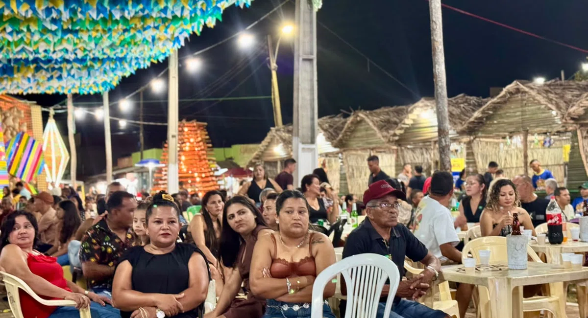 Prefeita Ivanária Sampaio prestigia 28º Arraiá do Povo em Joca Marques