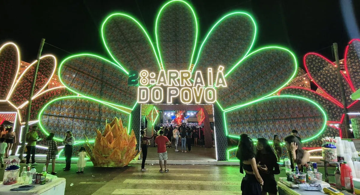 Prefeita Ivanária Sampaio prestigia 28º Arraiá do Povo em Joca Marques