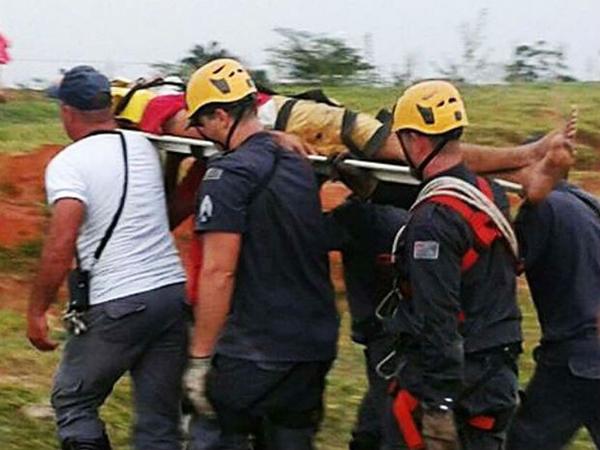 Buscas e resgate dos bombeiros duraram mais de duas horas(Imagem:Reprodução)