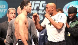 Weidman tenta intimidar