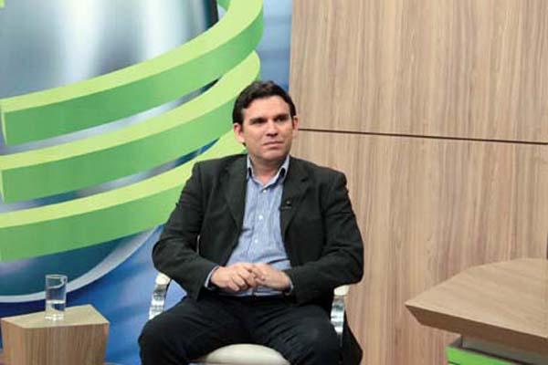 A bancada do Piau&iacute; se re&uacute;ne nesta quarta com Edson Lob&atilde;o. Para Marllos Sampaio, dirigentes 