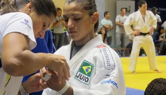 A campeã olímpica em Londres 2012 Sarah Menezes