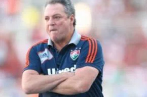 Abel Braga está preocupado com o irregular Huachipato