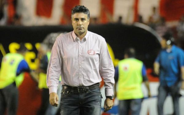 Alexandre Gallo espera contar com ataque titular no pr&oacute;ximo jogo do N&aacute;utico, nos Aflitos(Imagem:Reprodu&ccedil;&atilde;o)