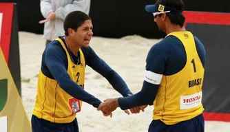 Álvaro Filho e Ricardo comemoram cada ponto na disputa pelo terceiro lugar