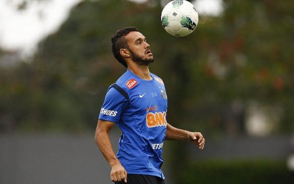 Anderson Carvalho disputará a temporada no futebol japonês(Imagem:Divulgação / Santos FC)
