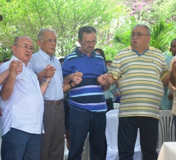 Aniversário de Firmino Filho reuniu vários políticos(Imagem:Reprodução)