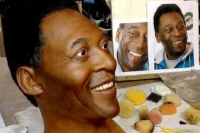 Atleta do século, Pelé é retratado já na casa dos seus 70 anos