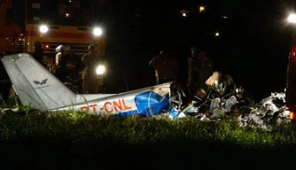 Avião cai e quatro pessoas morrem dentro do Aeroporto Petrônio Portela em Teresina