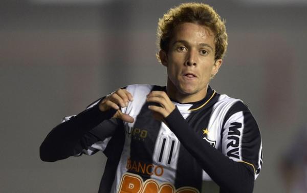 Bernard comemora um dos gols do Atl&eacute;tico-MG sobre o Arsenal-ARG(Imagem:Reprodu&ccedil;&atilde;o)