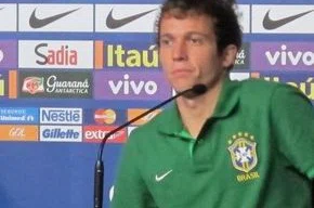 Bernard vem ganhando espaço na Seleção