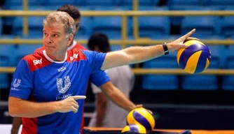 Bernardinho durante treino do Rio de Janeiro