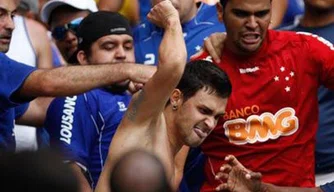 Briga entre cruzeirenses estragou festa do título em Belo Horizonte