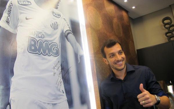 Capitão, Edu Dracena é homenageado no SantosArquidecor (Imagem:Reprodução)
