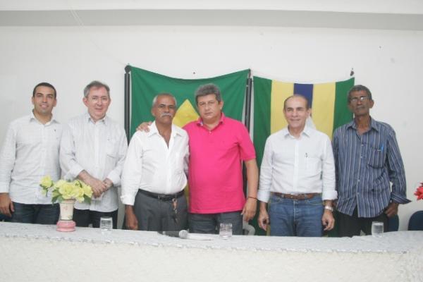 Caravana do PMDB em Santo Ant&ocirc;nio dos Milagres(Imagem:Reprodu&ccedil;&atilde;o)
