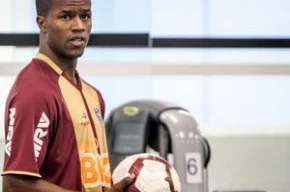 Carlos César sonha em servir a Seleção Brasileira