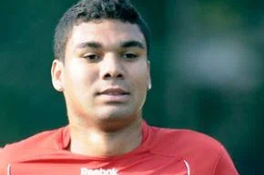 Casemiro fica fora da lista para o jogo com o Vasco