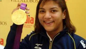 Sarah Menezes.
