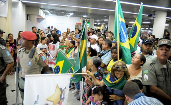 Chegada de Sarah Menezes.(Imagem:Reprodu&ccedil;&atilde;o)