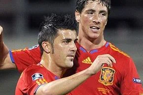 Chelsea quer unir Villa e Torres, parceiros de ataque na seleção espanhola