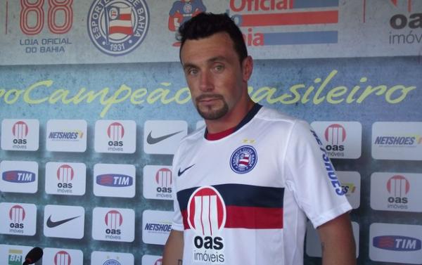 Cláudio Pitbull foi apresentado nesta quinta-feira(Imagem:Divulgação / Esporte Clube Bahia))