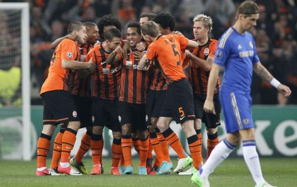 Com moral, os brasileiros que atuam no Shakhtar mostram o caminho para os corintianos(Imagem:Ag&ecirc;ncia Reuters)