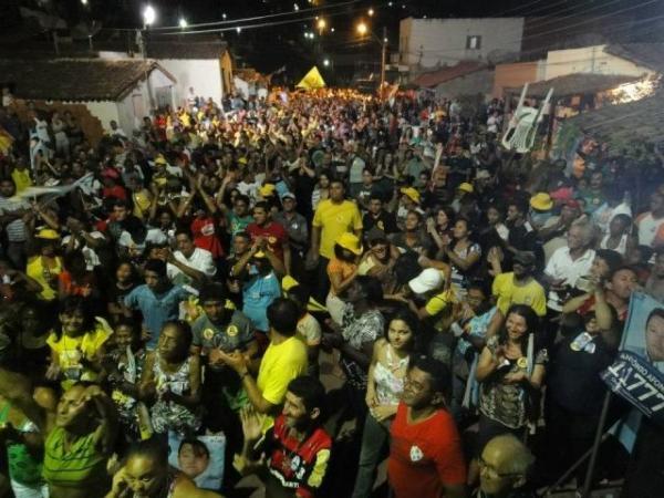 Comício de Belê no bairro Paroquial reúne expressivo número de pessoas(Imagem:Reprodução)