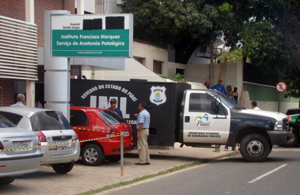Corpo do gerente Ademyston Rodrigues Alves foi liberado pelo IML(Imagem:Reprodução)