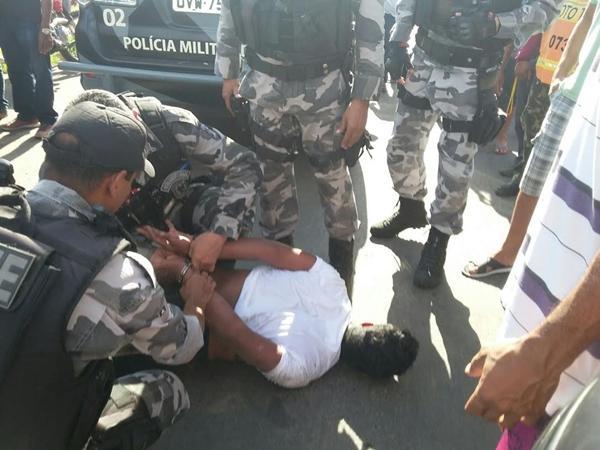 Criminosos trocam tiros com a pol&iacute;cia na zona sudeste.(Imagem:Reprodu&ccedil;&atilde;o)