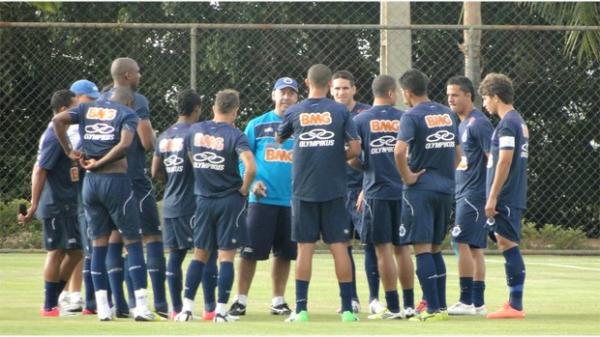 Cruzeiro se reapresenta após derrota para a Ponte Preta(Imagem:arcísio Badaró / Globoesporte.com)
