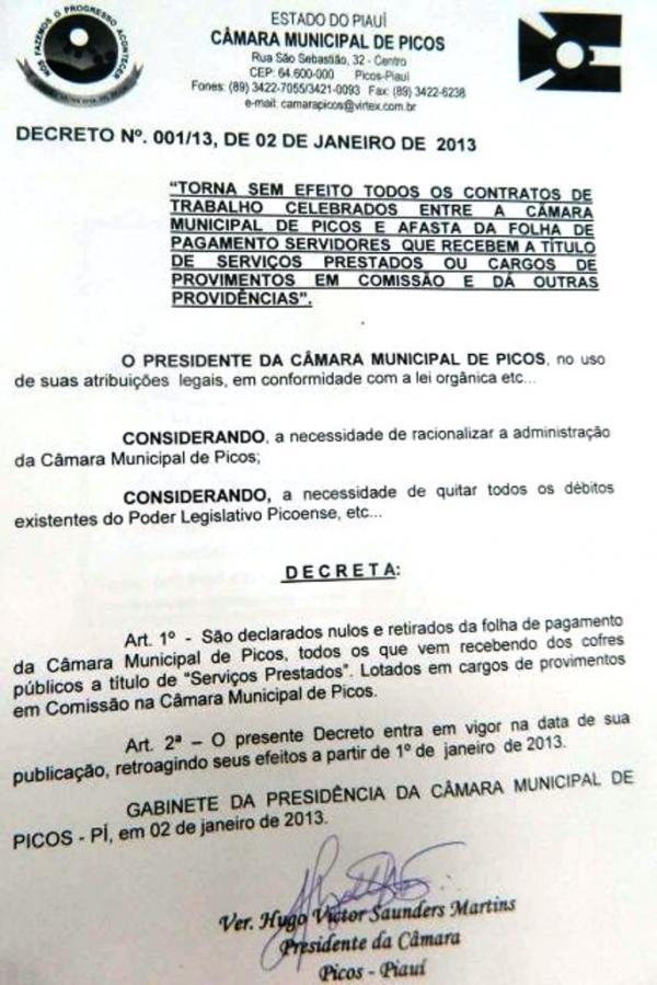 Decreto exonerando comissionados.(Imagem:Reprodução)