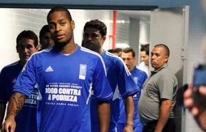Dedé ficará no Vasco, assegurou dirigente