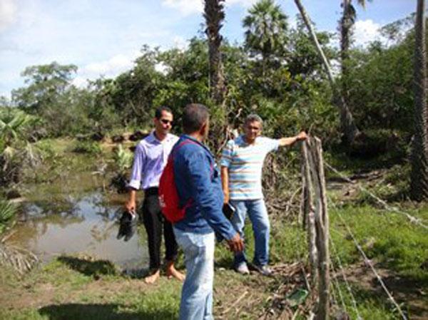 Denuncias são comprovadas que fazendeiros cercaram rio Marataoan em José de Freitas(Imagem:Reprodução)