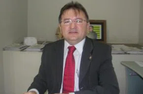 Deputado Merlong Solano