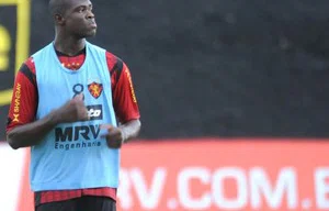 Diego Ivo curte bom momento no Sport
