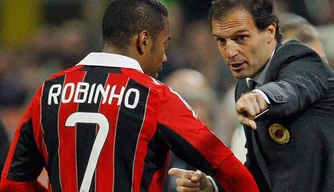 Dispensado da reapresentação do Milan, Robinho está perto de voltar ao Santos