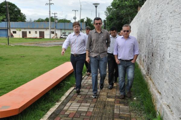 e o presidente da C&acirc;mara Municipal de Teresina, vereador Rodrigo Martins (PSB), (Imagem:Semcom)