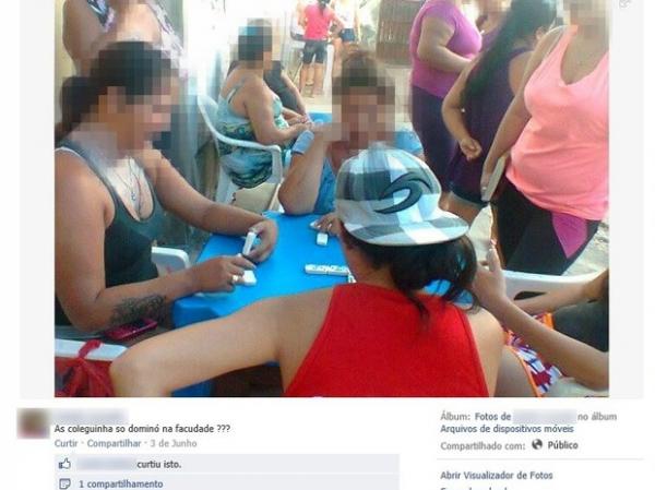 Em fotos postadas no Facebook, presas aparecem jogando dominó(Imagem:Reprodução)