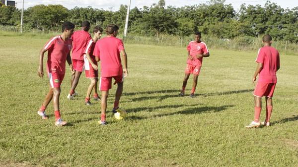 Equipe treina forte mesmo sem saber data da estreia na seletiva.(Imagem:Reprodu&ccedil;&atilde;o)