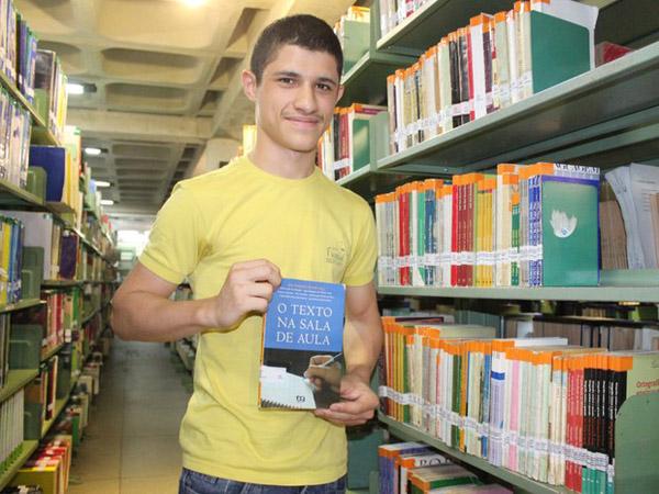 Estudante disse que participar de grupo de discuss&atilde;o e fazer laborat&oacute;rio de reda&ccedil;&atilde;o lhe ajudou(Imagem:Reprodu&ccedil;&atilde;o)