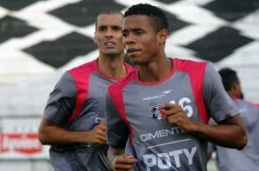 Everton Sena teve uma das recuperações mais rápidas do elenco