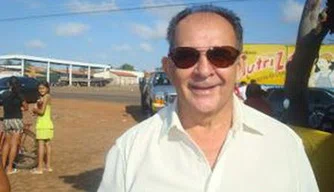 Ex-prefeito Bona Carbureto.